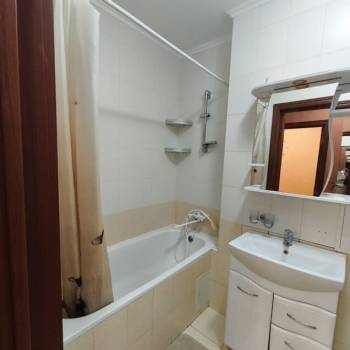 Продается 1-комнатная квартира, 28,4 м²