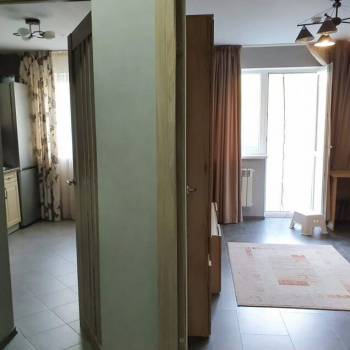 Продается 1-комнатная квартира, 36 м²