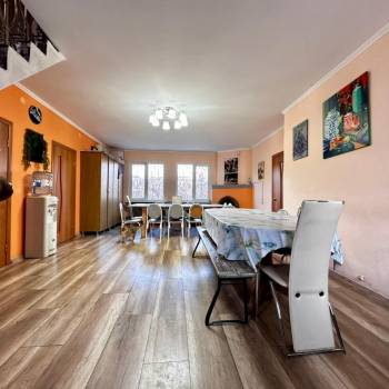 Продается Дом, 273 м²