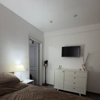 Продается 1-комнатная квартира, 35 м²