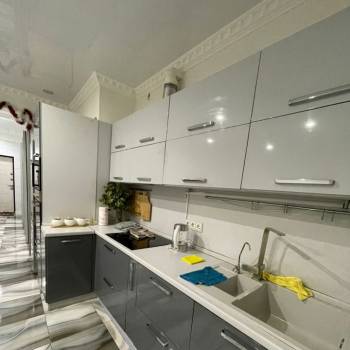 Сдается 1-комнатная квартира, 60 м²