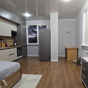 Продается 1-комнатная квартира, 37 м²