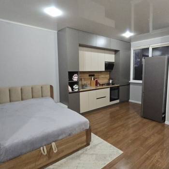 Продается 1-комнатная квартира, 37 м²