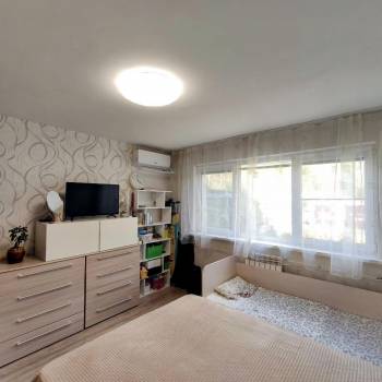 Продается 1-комнатная квартира, 32,8 м²