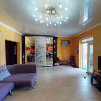 Продается Дом, 400 м²