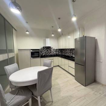Сдается 2-х комнатная квартира, 56 м²