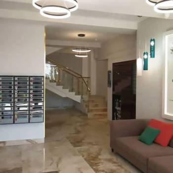 Продается 1-комнатная квартира, 36 м²