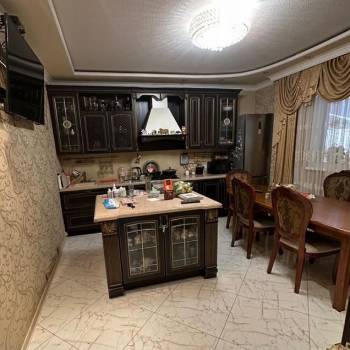 Продается Дом, 300 м²