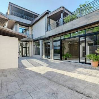 Продается Дом, 650 м²
