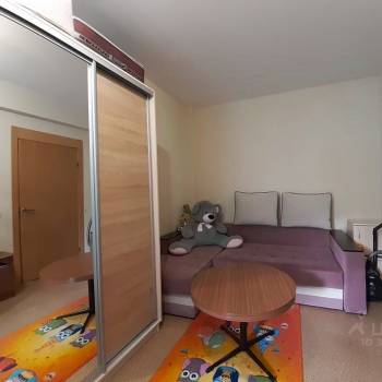 Продается 1-комнатная квартира, 37 м²