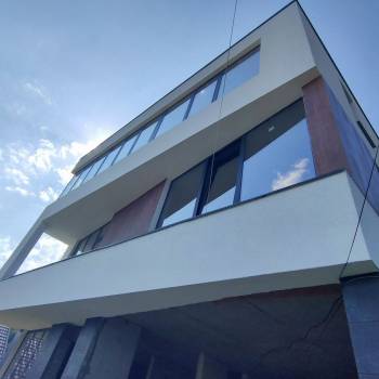 Продается Дом, 210 м²