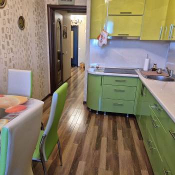 Сдается 1-комнатная квартира, 49 м²