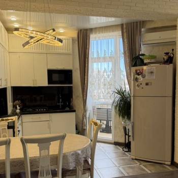 Продается 2-х комнатная квартира, 56,8 м²
