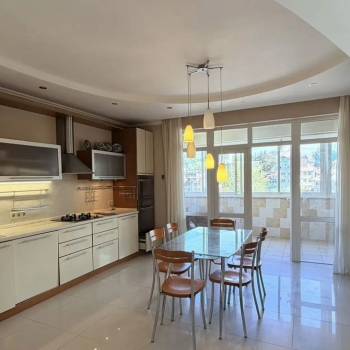 Сдается Многокомнатная квартира, 120 м²