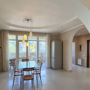 Сдается Многокомнатная квартира, 120 м²