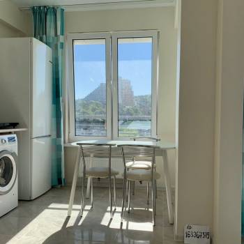 Сдается 1-комнатная квартира, 42 м²