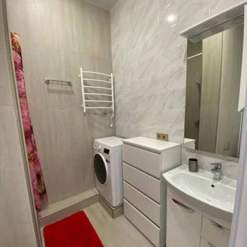 Продается 1-комнатная квартира, 43 м²