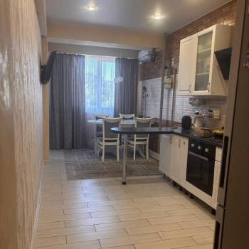 Продается 2-х комнатная квартира, 64 м²