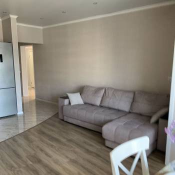 Продается Многокомнатная квартира, 100 м²
