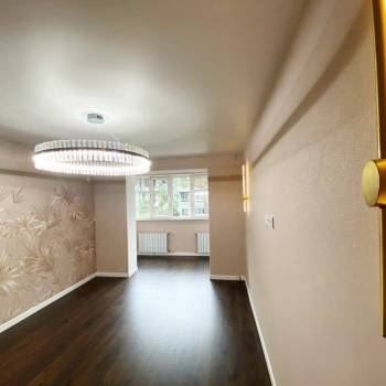 Продается Многокомнатная квартира, 81,5 м²