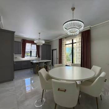 Продается Дом, 200 м²