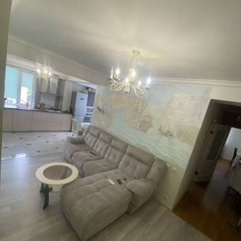 Продается 2-х комнатная квартира, 75 м²