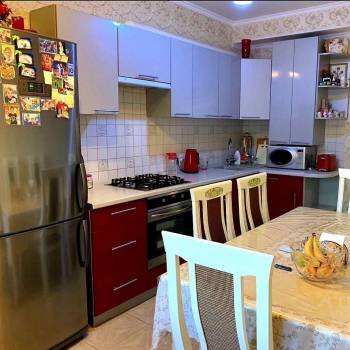 Продается 3-х комнатная квартира, 77 м²