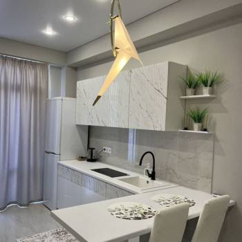 Продается 1-комнатная квартира, 37 м²