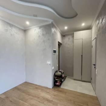 Продается 1-комнатная квартира, 37,4 м²