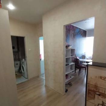 Продается 1-комнатная квартира, 44 м²