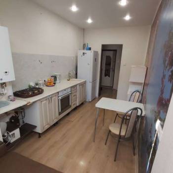 Продается 1-комнатная квартира, 44 м²