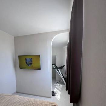 Продается Многокомнатная квартира, 60 м²