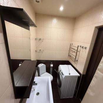 Сдается Многокомнатная квартира, 68 м²