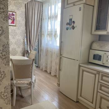 Продается 3-х комнатная квартира, 61 м²