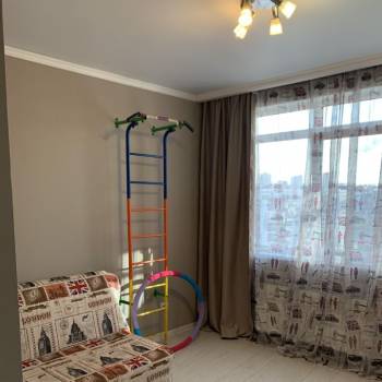 Продается Многокомнатная квартира, 100 м²