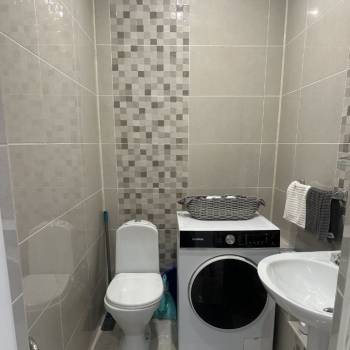 Продается Многокомнатная квартира, 100 м²