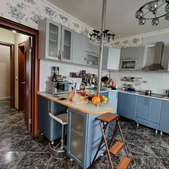 Продается 2-х комнатная квартира, 100,1 м²