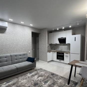Сдается Многокомнатная квартира, 64 м²