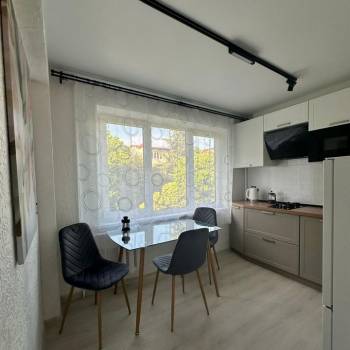 Сдается Многокомнатная квартира, 65 м²
