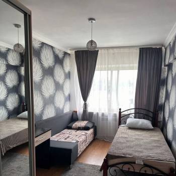 Сдается Многокомнатная квартира, 60 м²