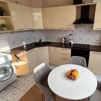 Продается Многокомнатная квартира, 68,1 м²