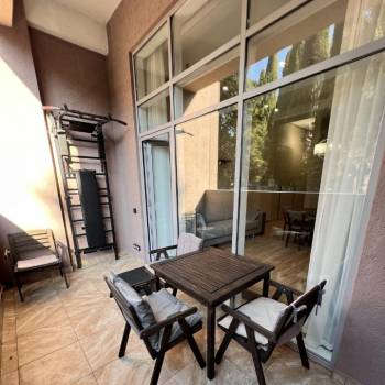 Сдается 1-комнатная квартира, 60 м²
