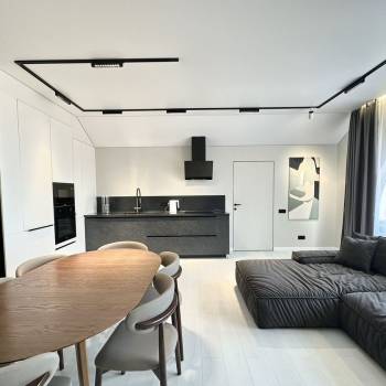 Продается 3-х комнатная квартира, 150 м²