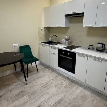 Продается 1-комнатная квартира, 35 м²
