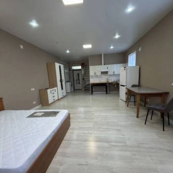 Сдается 1-комнатная квартира, 50 м²