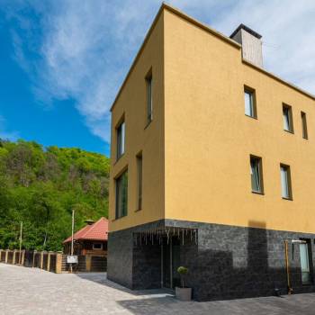 Продается Дом, 380 м²