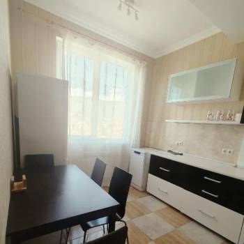 Сдается 1-комнатная квартира, 35 м²