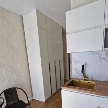 Продается 1-комнатная квартира, 18 м²