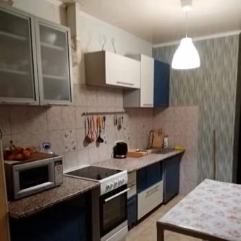 Сдается 2-х комнатная квартира, 100 м²