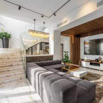 Продается Дом, 350 м²